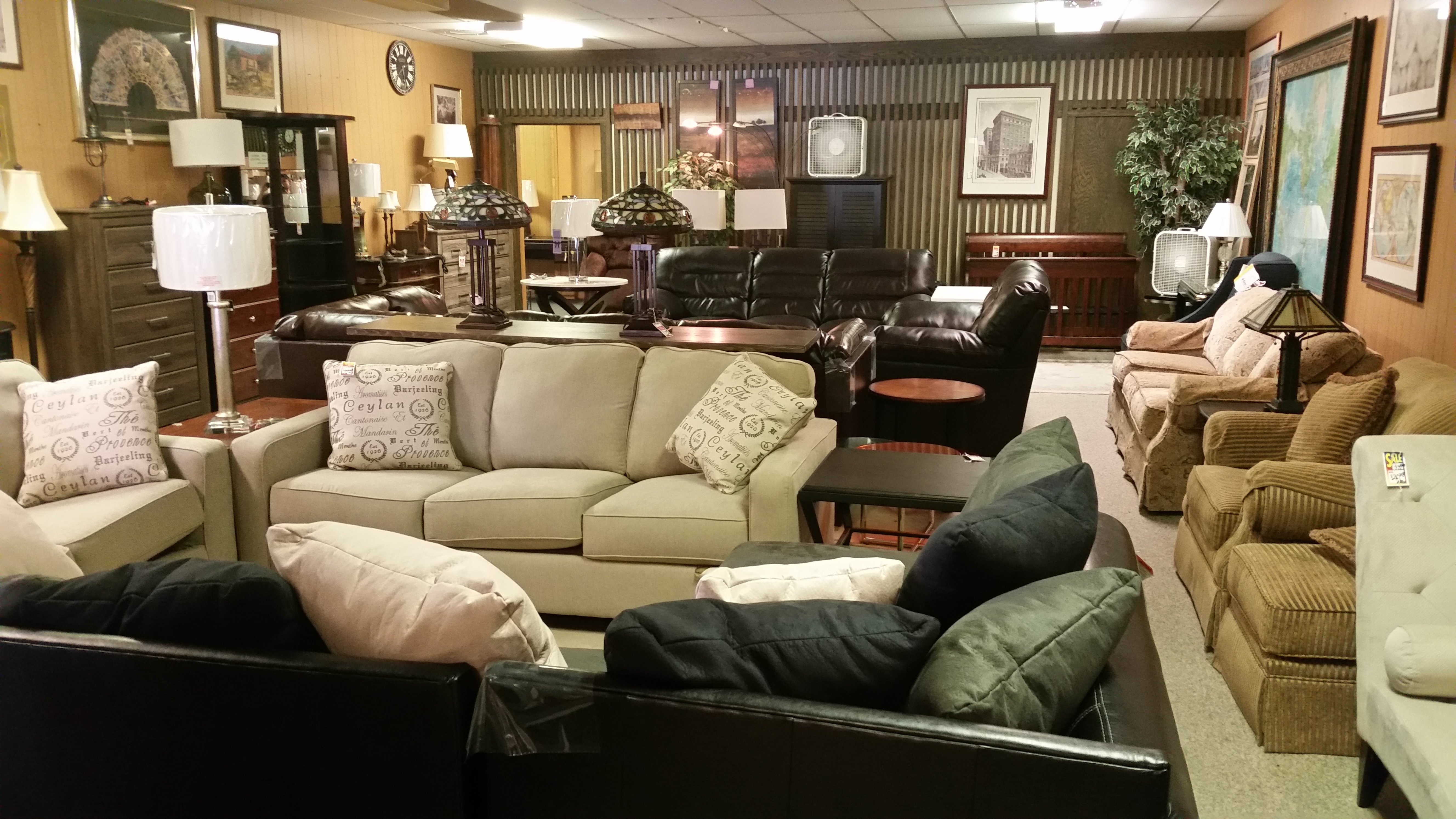 Visit our Furniture Store in Lincoln NE Household Appliances